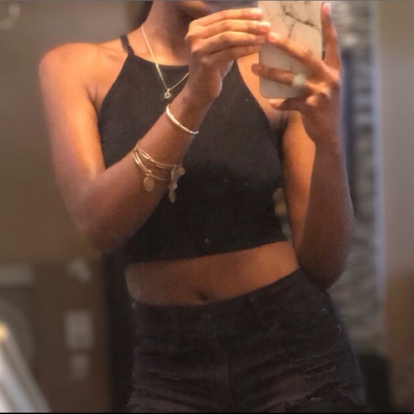 B&W Halter Tops For Sale (🎉) - Picture 3 of 4